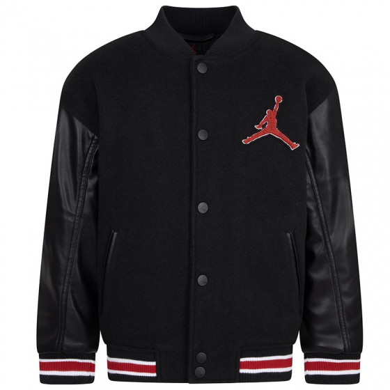 Jordan Varsity Jacket Jr i gruppen BASKETKLDER / JUNIOR BASKETKLDER  / Hoodies / Jackor hos 2WIN BASKETBUTIK (95D197-023)