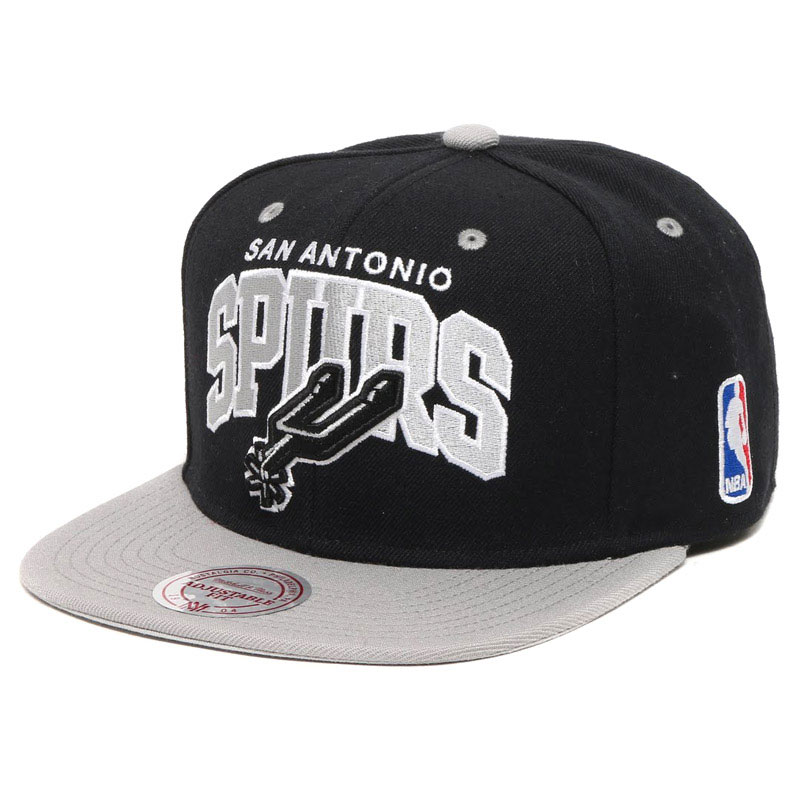 spurs snapback mitchell and ness